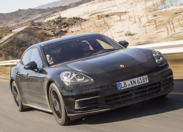 Porsche Panamera.  Foto:Herrsteller